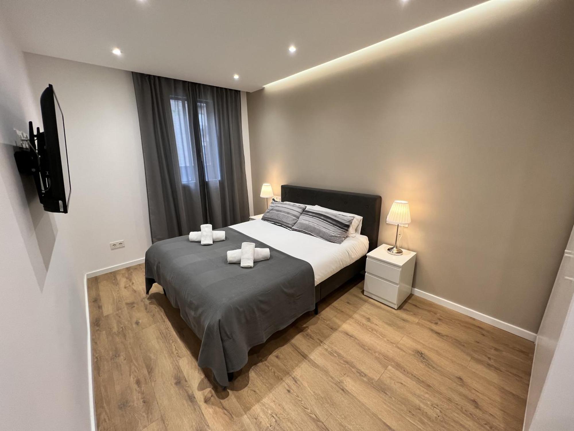 Apartamenticos Plaza Las Armas III Сарагоса Екстериор снимка