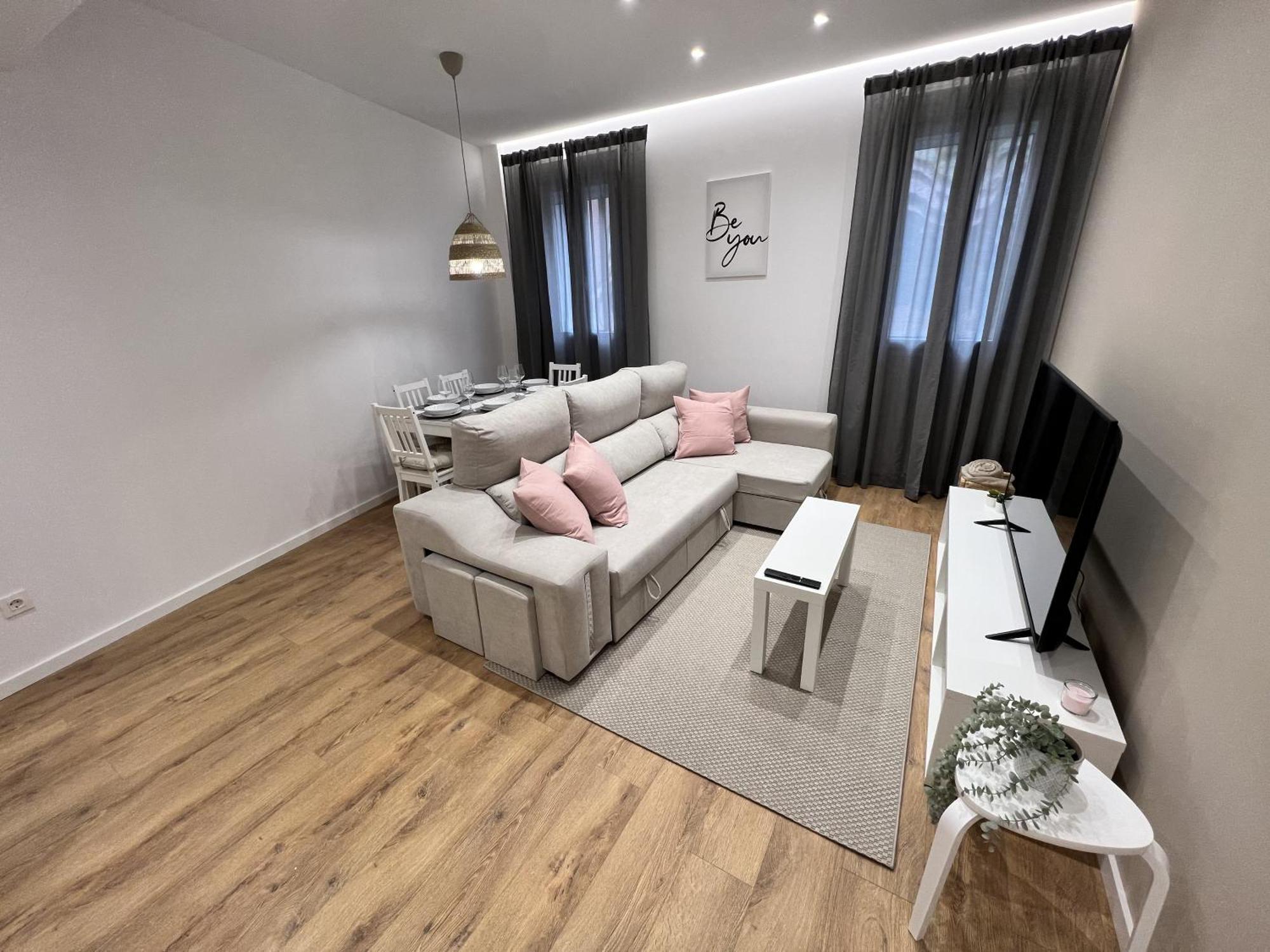 Apartamenticos Plaza Las Armas III Сарагоса Екстериор снимка